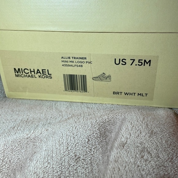 MK Allie Trainer Mini Logo PVC -Slightly Used but very good condition - Picture 7 of 10